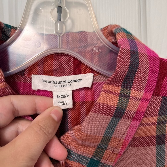 NWOT Beachlunchlounge Livvy Plaid Button Down Shirt S - Picture 6 of 16